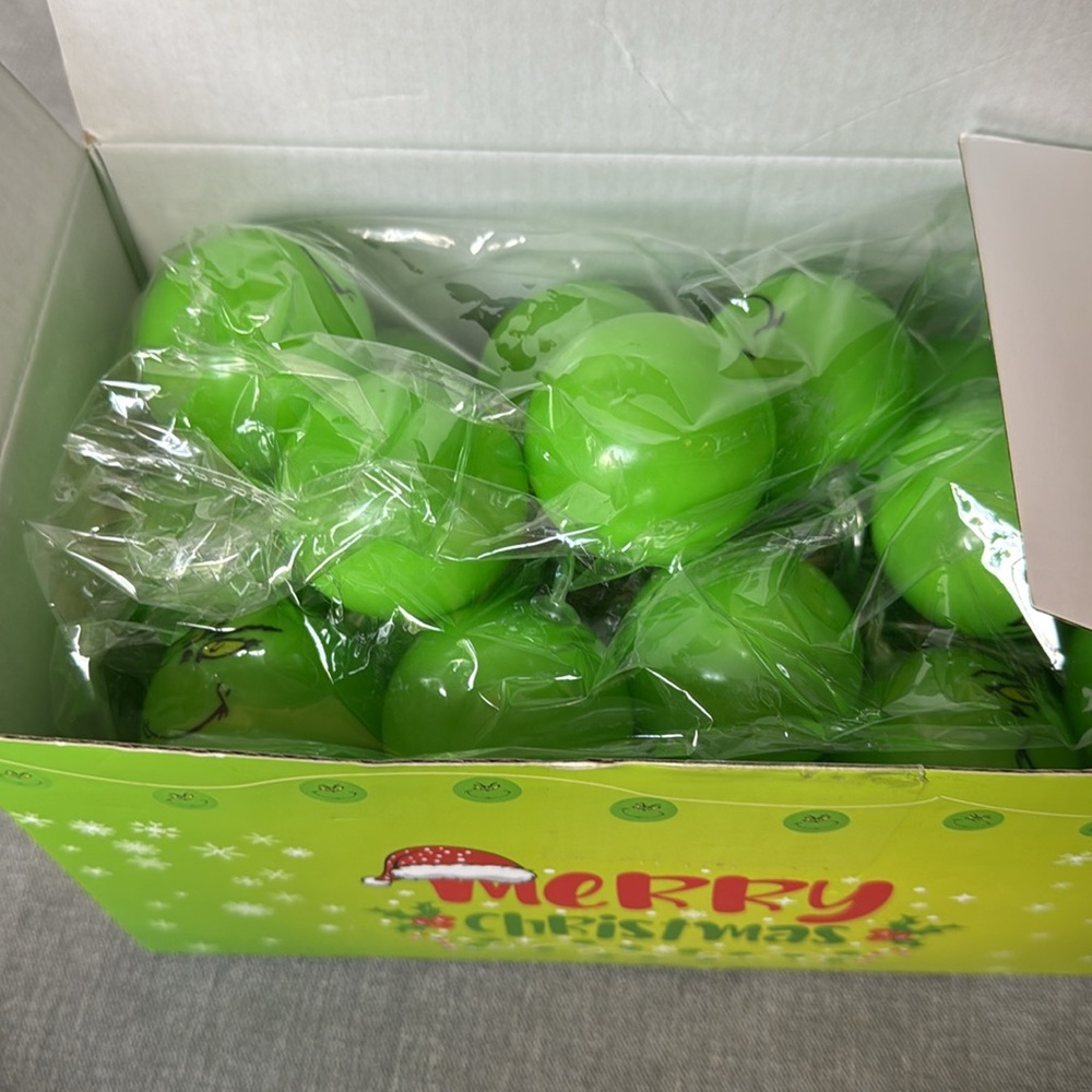 Green Grinch String Lights - Picture 5 of 5